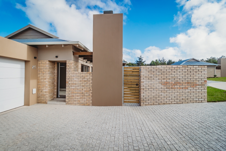 3 Bedroom Property for Sale in Hansmoeskraal A H Western Cape